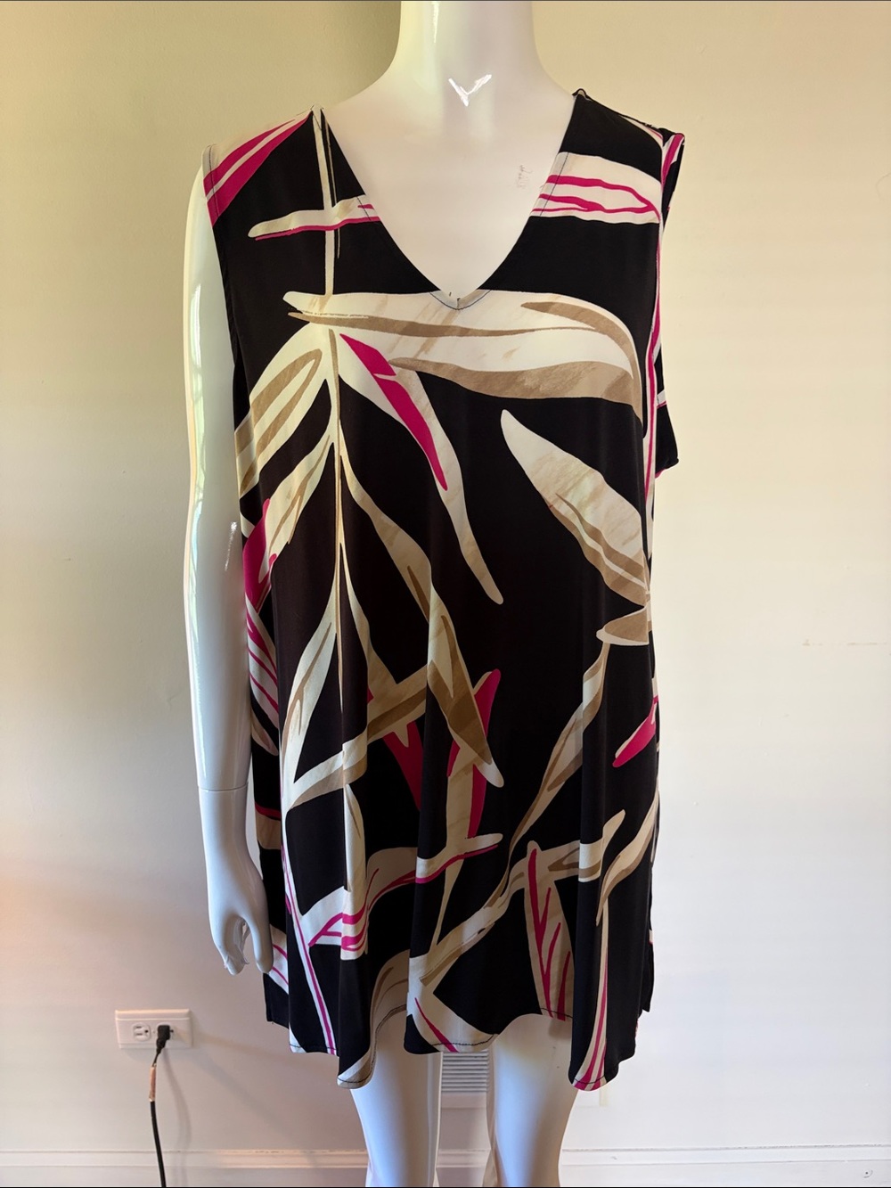 Alfani Black V-Neck Tank with Pink and Beige Leaf Motif Shell